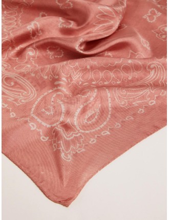 Foulard  color rosa antico con motivo plaisley