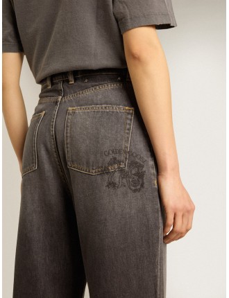 Jeans nero da donna con tasca stampata