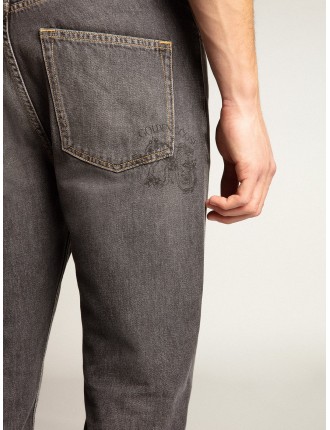 Jeans nero da uomo con tasca stampata