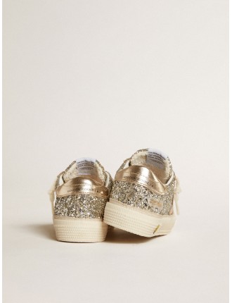 May Junior in glitter platino con stella e talloncino in pelle laminata