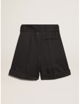 Shorts da donna in gabardine di lana nera con cintura in vita