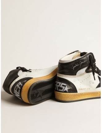 Sky-Star in nappa bianca con stella in pelle nera