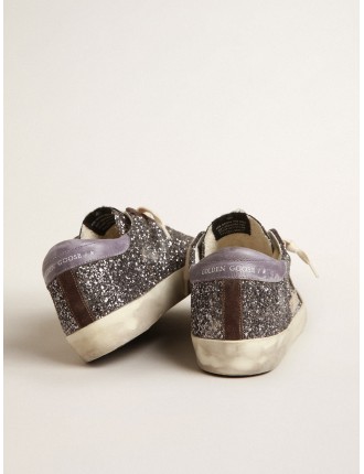 Super-Star in glitter con stella marrone e talloncino lilla