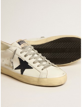 Super-Star in pelle bianca con stella in canvas blu notte e talloncino in pelle color tabacco