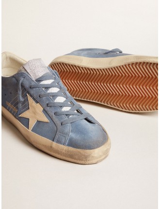 Super-Star in suede azzurro con stella e talloncino in pelle beige