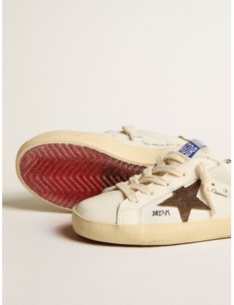 Super-Star Junior in nappa con stella in suede e talloncino verde