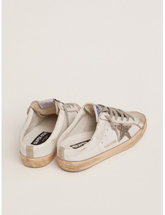 Super-Star Sabot con stella in glitter platino e linguetta in suede