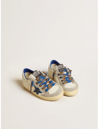 Super-Star Young con stella in pelle blu e inserti in suede ghiaccio