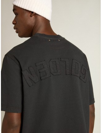 T-shirt di colore nero lavato con logo reverse sul retro - Jersey Capsule