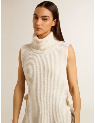 Body warmer in lana a collo alto unisex a costine di colore bianco